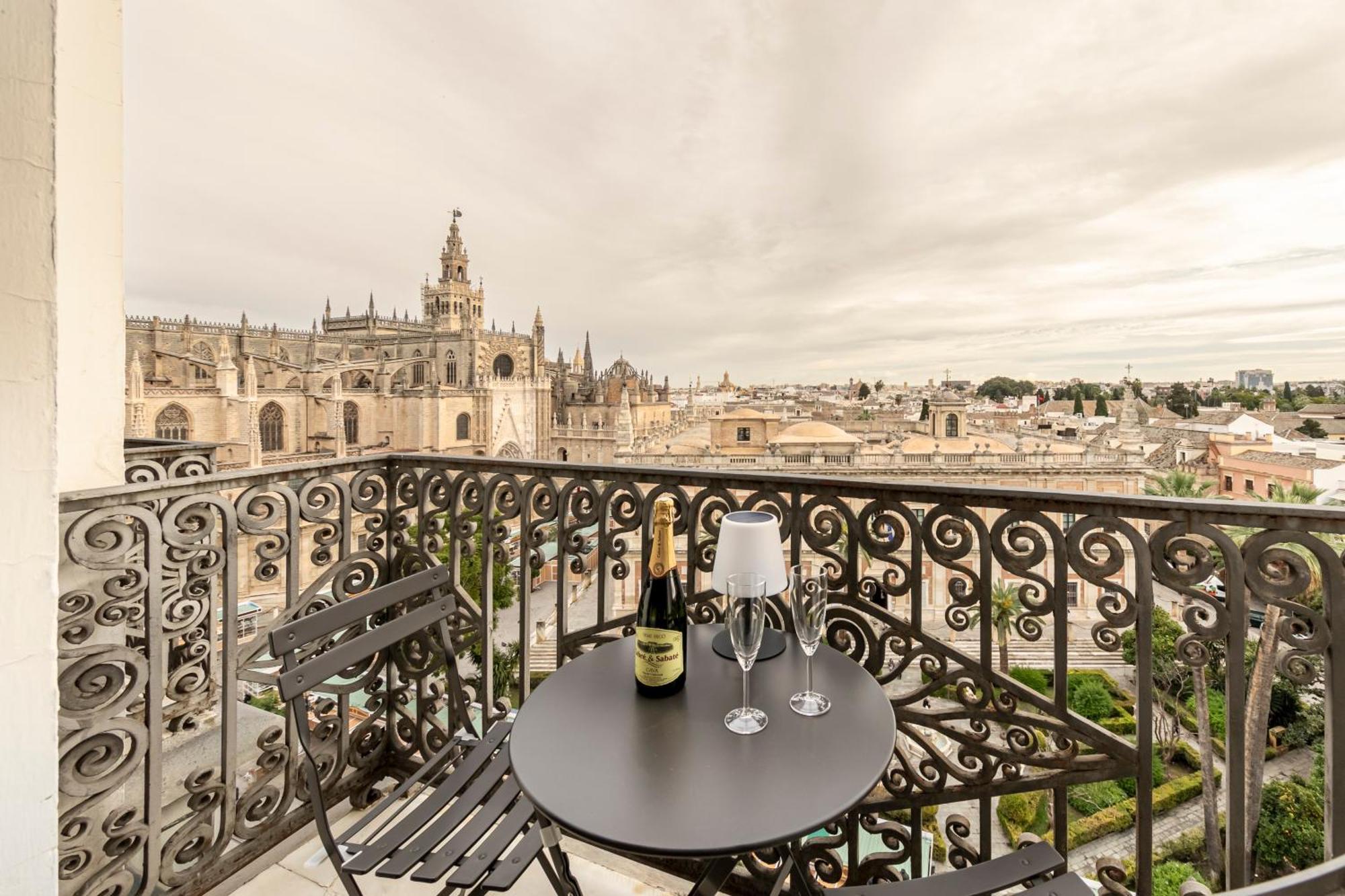 Isg The Exclusive In Sevillaparking Apartment *